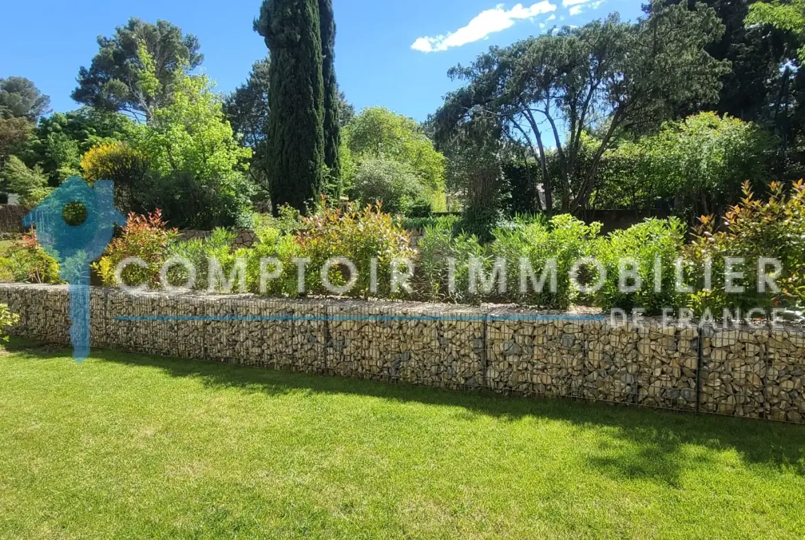 Appartement T3 lumineux avec terrasse et jardin privé à Nîmes 
