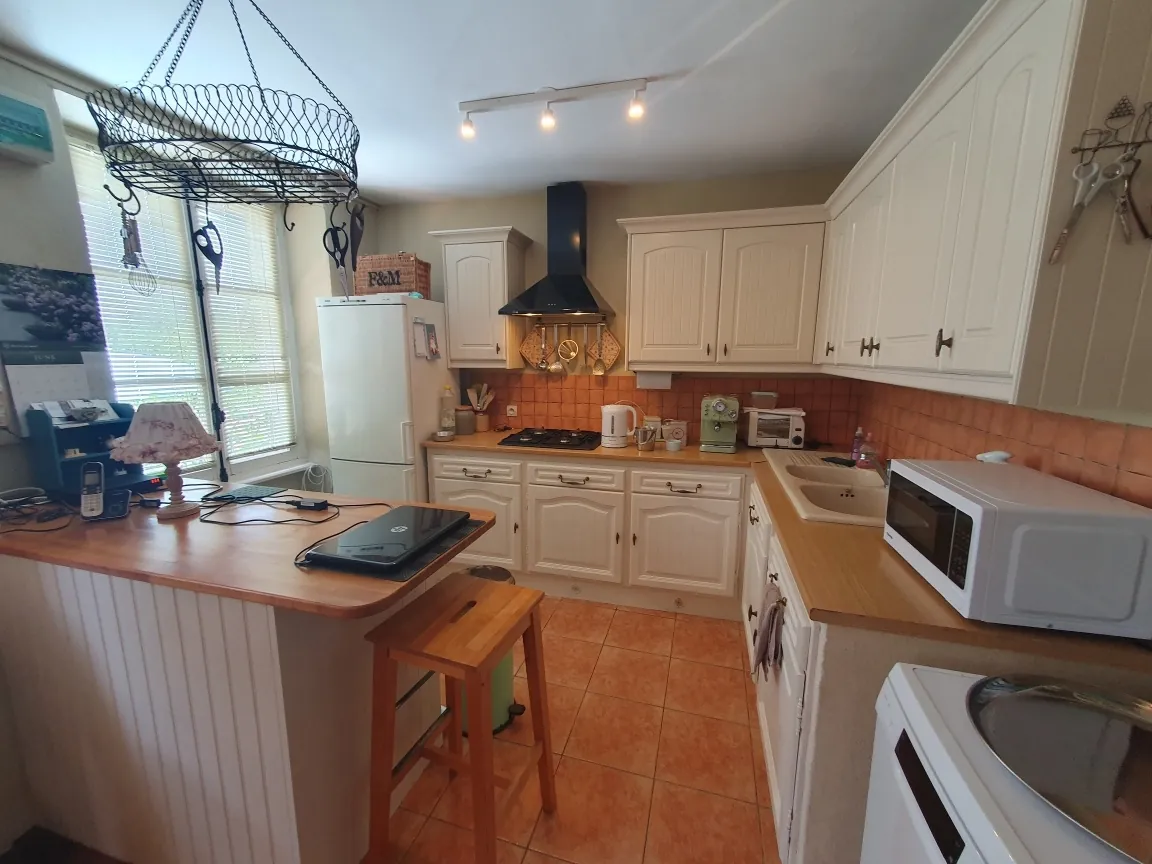 Charmant cottage en Xaintrie avec jardin et vue campagne à Saint-Julien-aux-Bois 