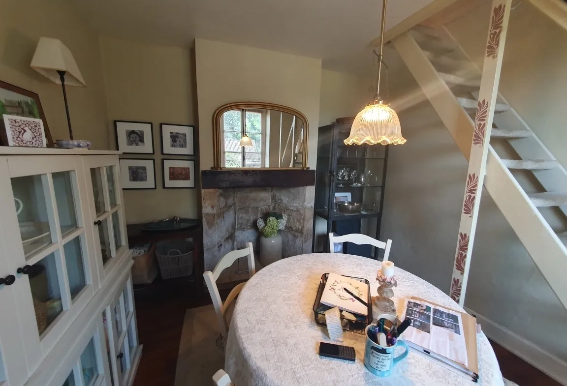 Charmant cottage en Xaintrie avec jardin et vue campagne à Saint-Julien-aux-Bois 