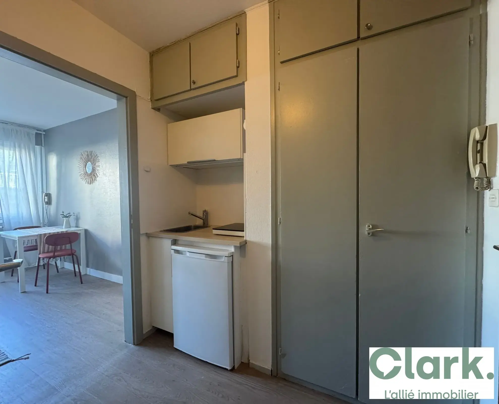 Appartement T1 meublé à Strasbourg - Quartier Quai Mulenheim 