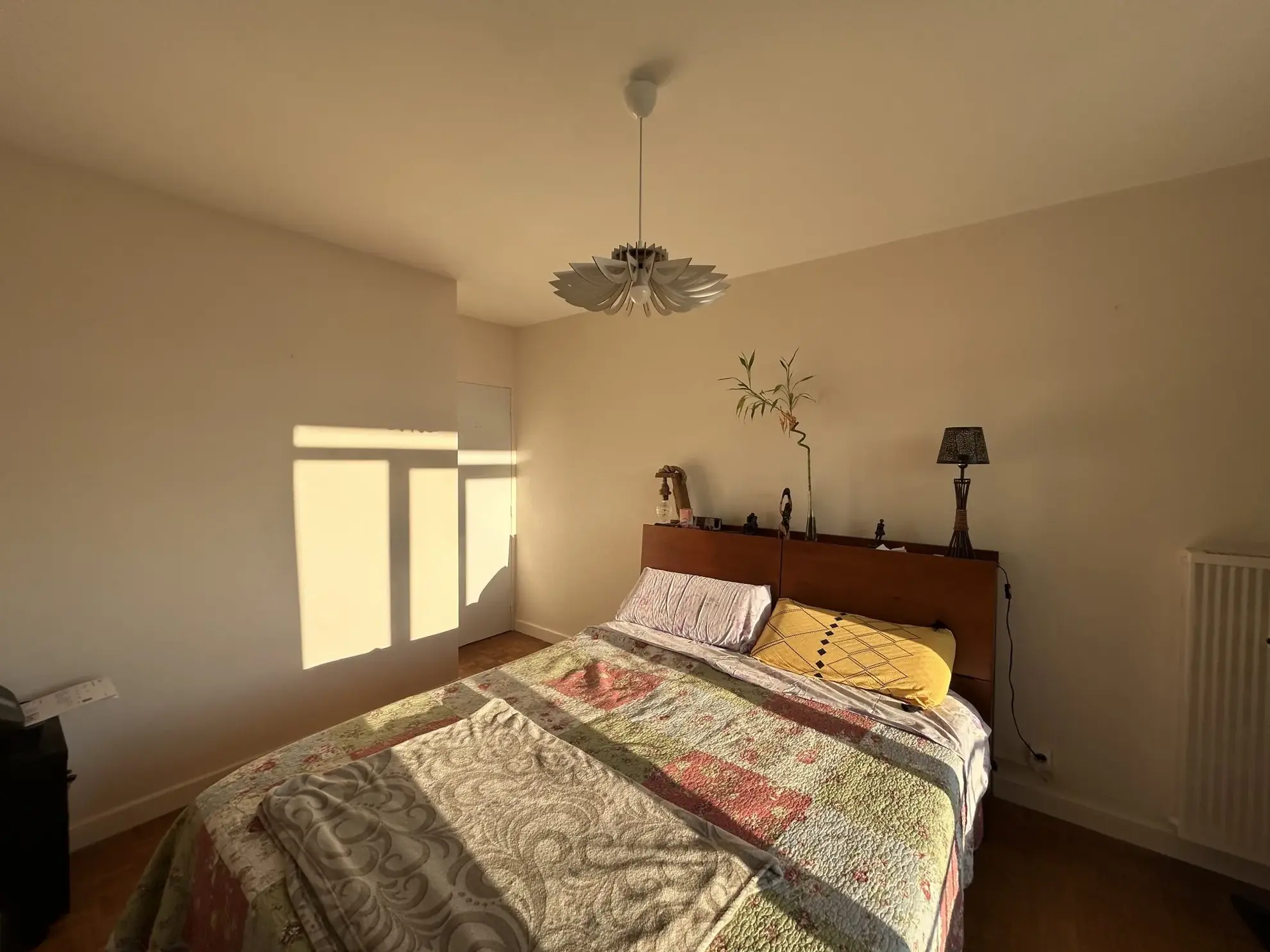 Appartement lumineux de 100 m² avec balcon et garage à Privas 