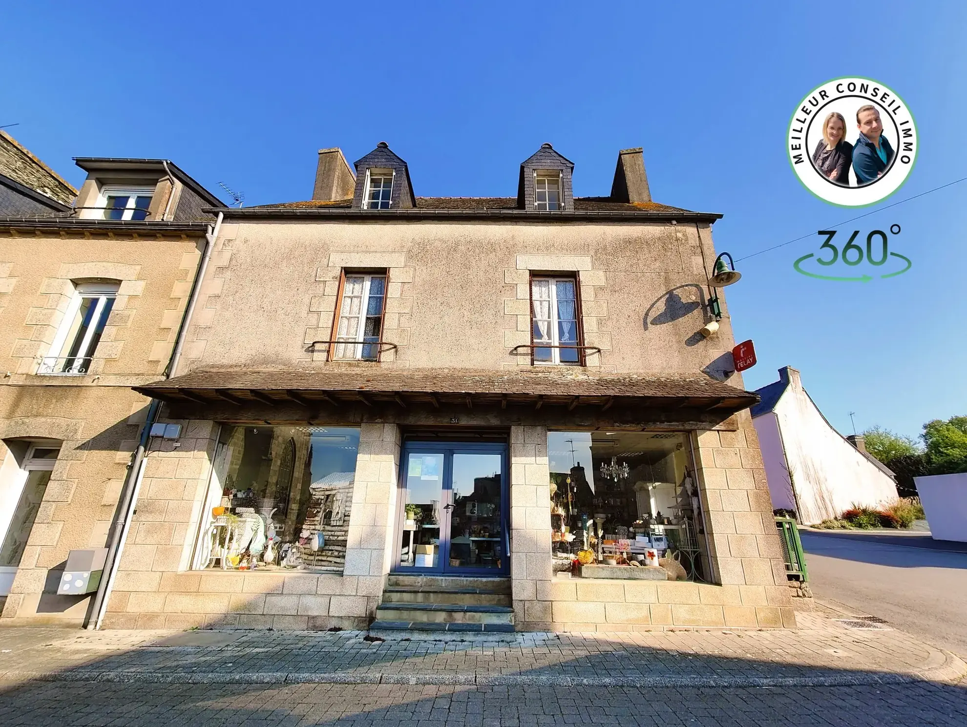 Immeuble mixte à Guerlédan avec habitation et local commercial à vendre 