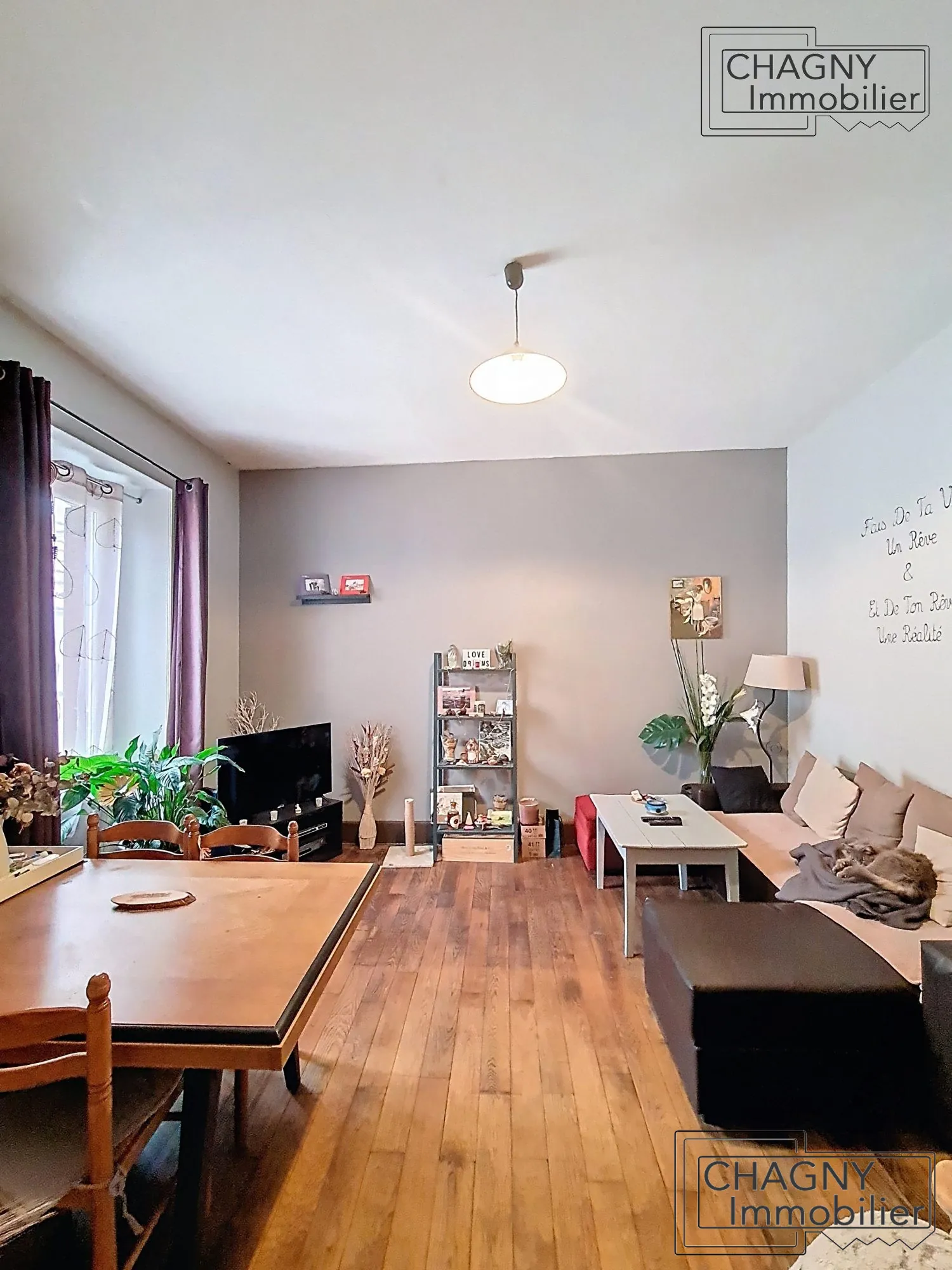 Maison à vendre à Nolay avec caves, jardin et grange – Opportunité rare 