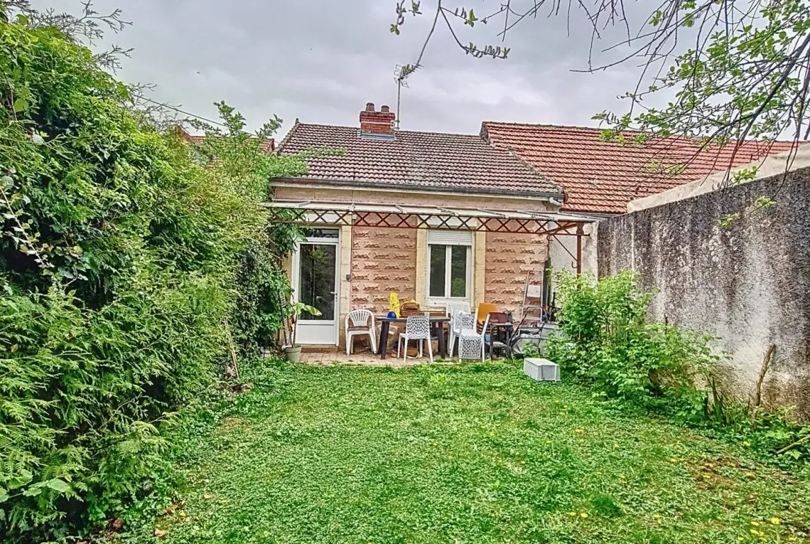 Maison à vendre à Nolay avec caves, jardin et grange – Opportunité rare 