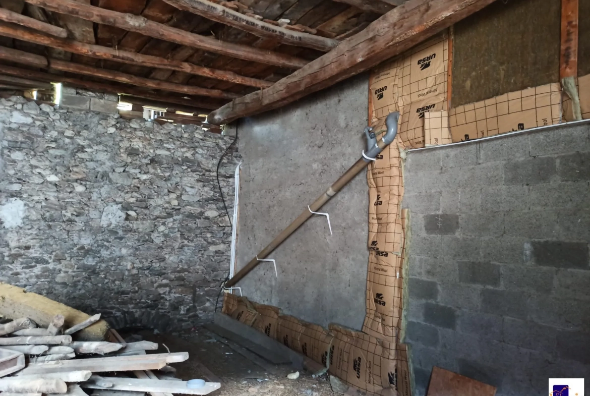 Rare appartement T4 rénové avec dépendances à La Chapelle, Maurienne 