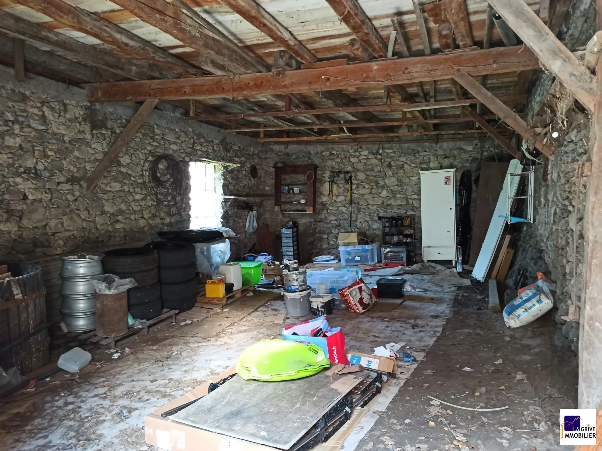 Rare appartement T4 rénové avec dépendances à La Chapelle, Maurienne 