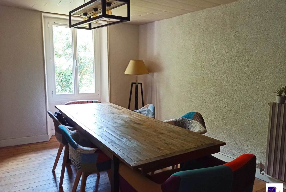 Rare appartement T4 rénové avec dépendances à La Chapelle, Maurienne 