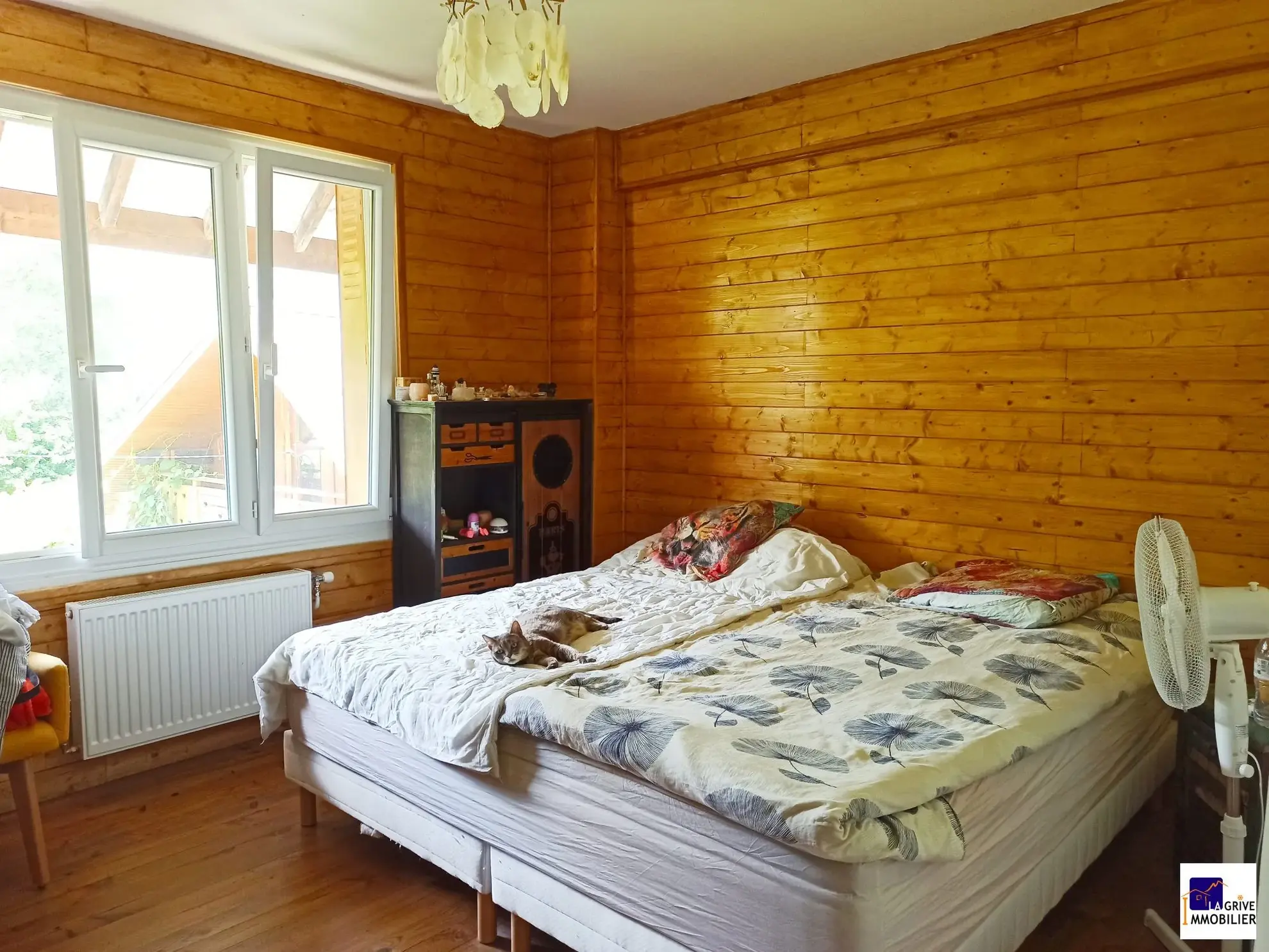 Rare appartement T4 rénové avec dépendances à La Chapelle, Maurienne 