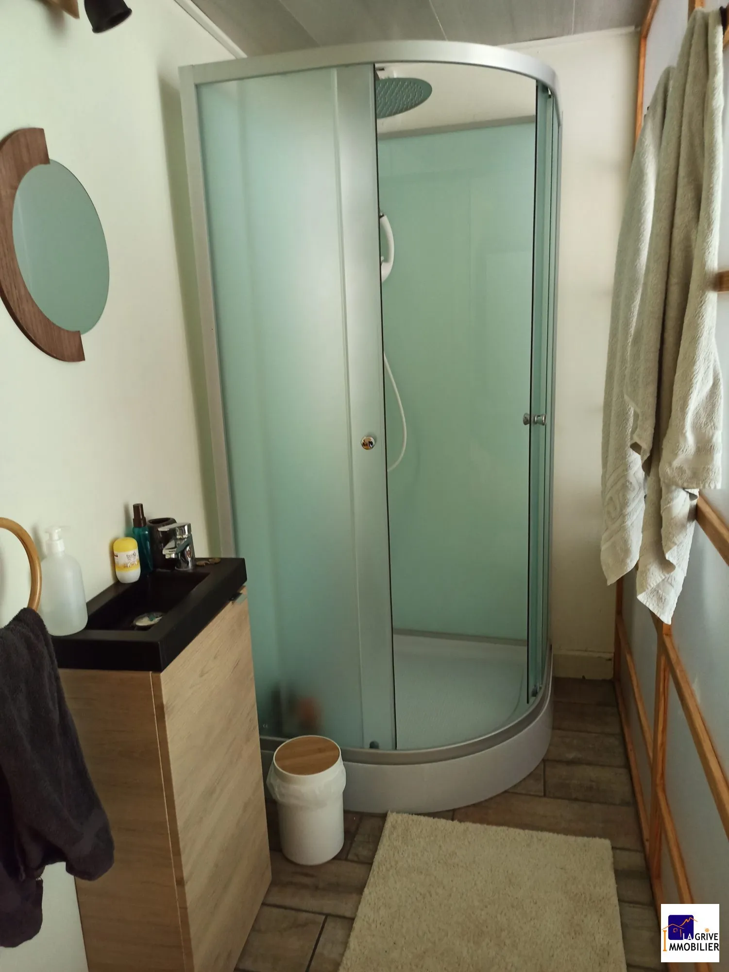 Rare appartement T4 rénové avec dépendances à La Chapelle, Maurienne 