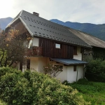 Rare appartement T4 rénové avec dépendances à La Chapelle, Maurienne