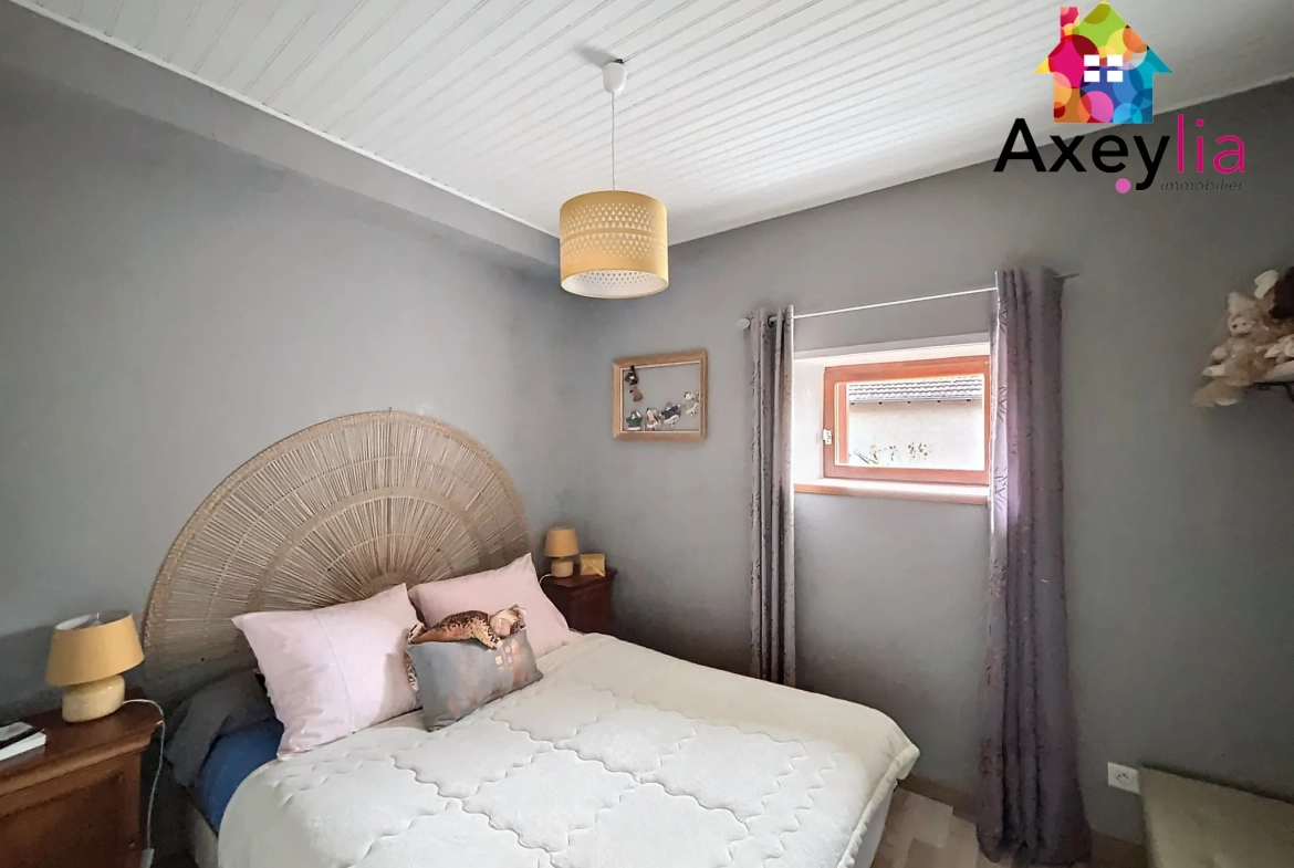 Maison en pierres à Chauffailles avec 3 chambres et terrain clos 