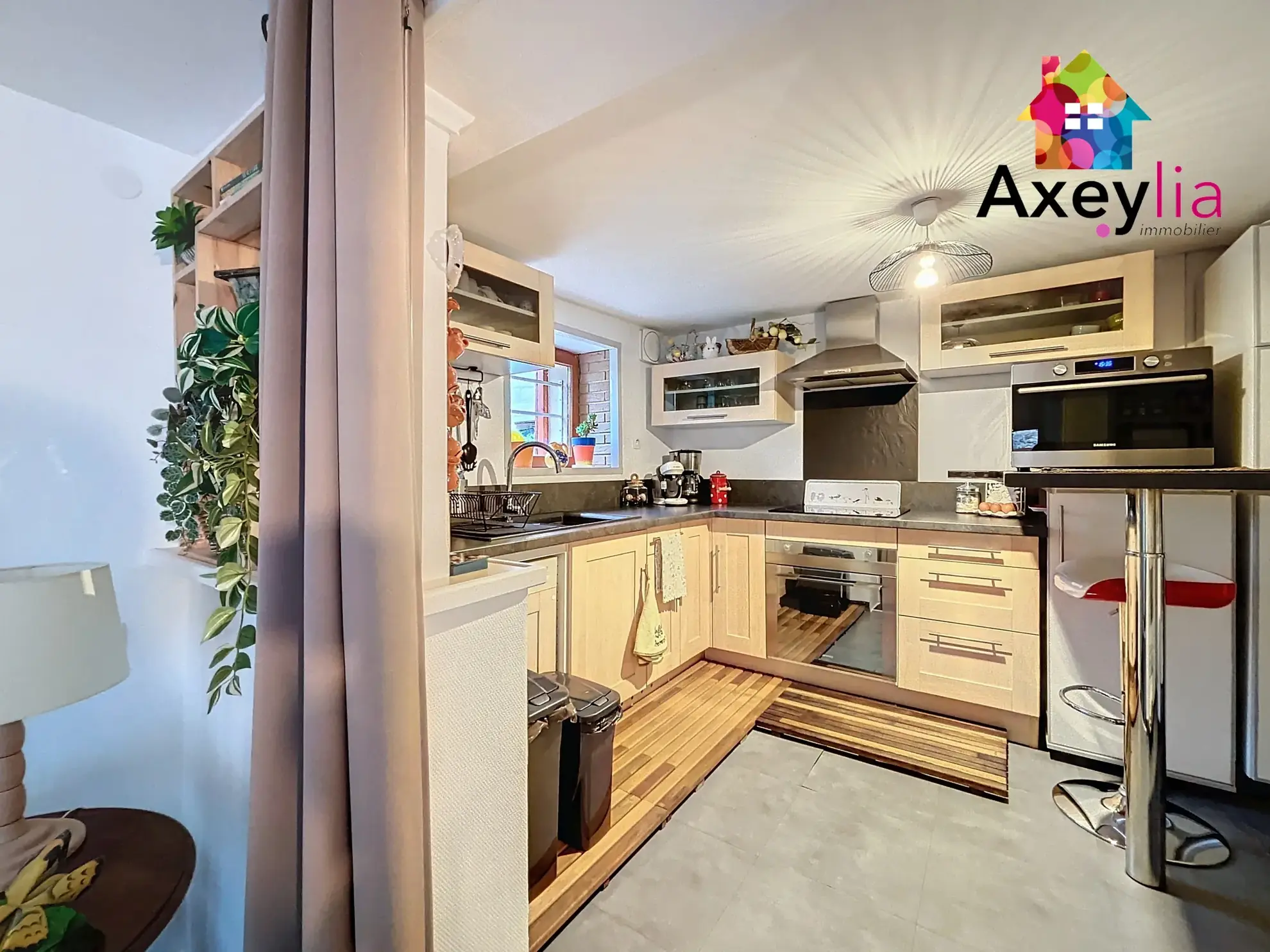 Maison en pierres à Chauffailles avec 3 chambres et terrain clos 