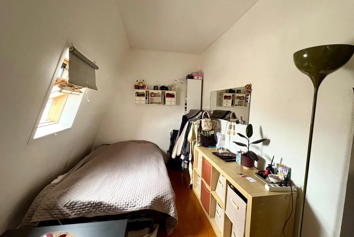 Studio de 13 m² à vendre dans le quartier Saint Vincent de Paul à Paris 10ème 