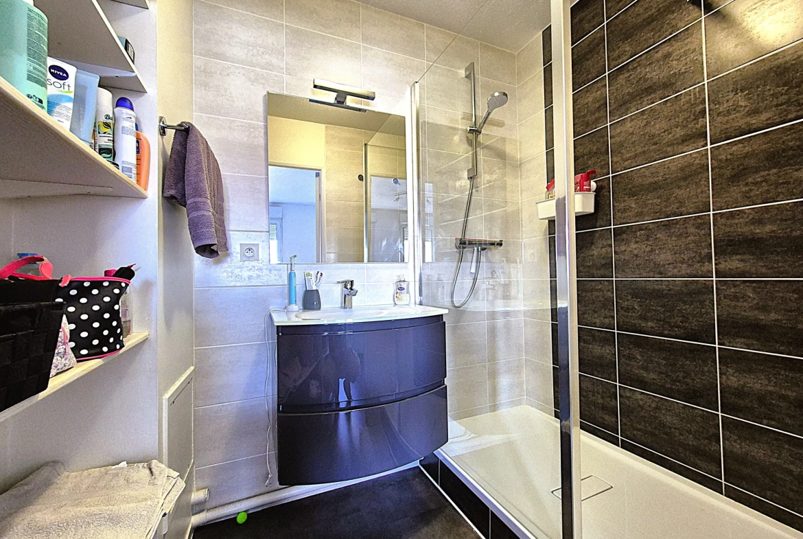 Appartement T1 rénové de 32 m² à Besançon – Calme et lumineux 
