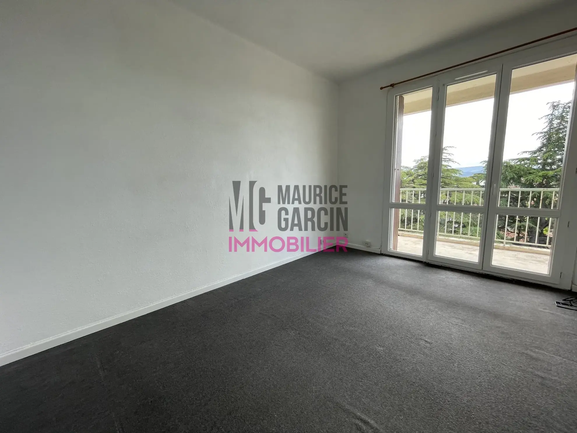 Appartement T3 avec balcon de 17 m² à vendre à Carpentras - Investissement ou résidence principale 