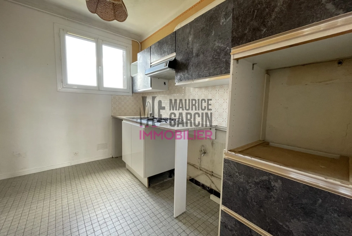 Appartement T3 avec balcon de 17 m² à vendre à Carpentras - Investissement ou résidence principale 