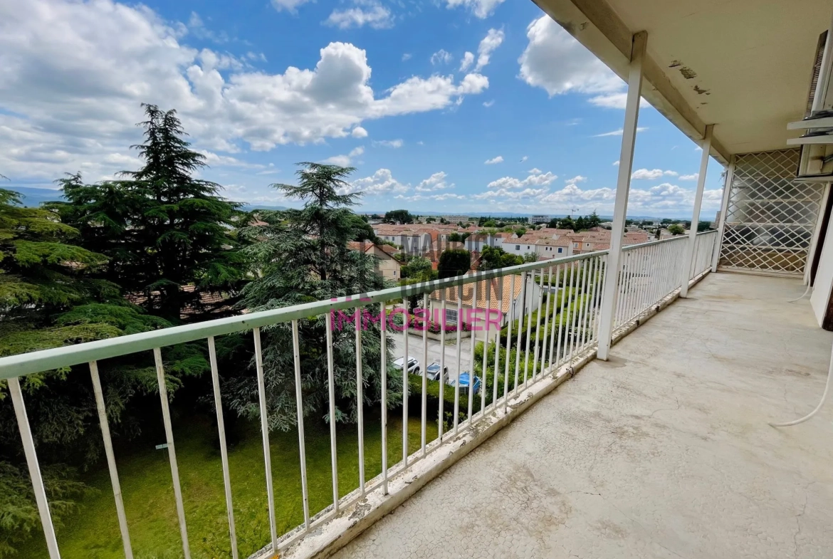 Appartement T3 avec balcon de 17 m² à vendre à Carpentras - Investissement ou résidence principale 