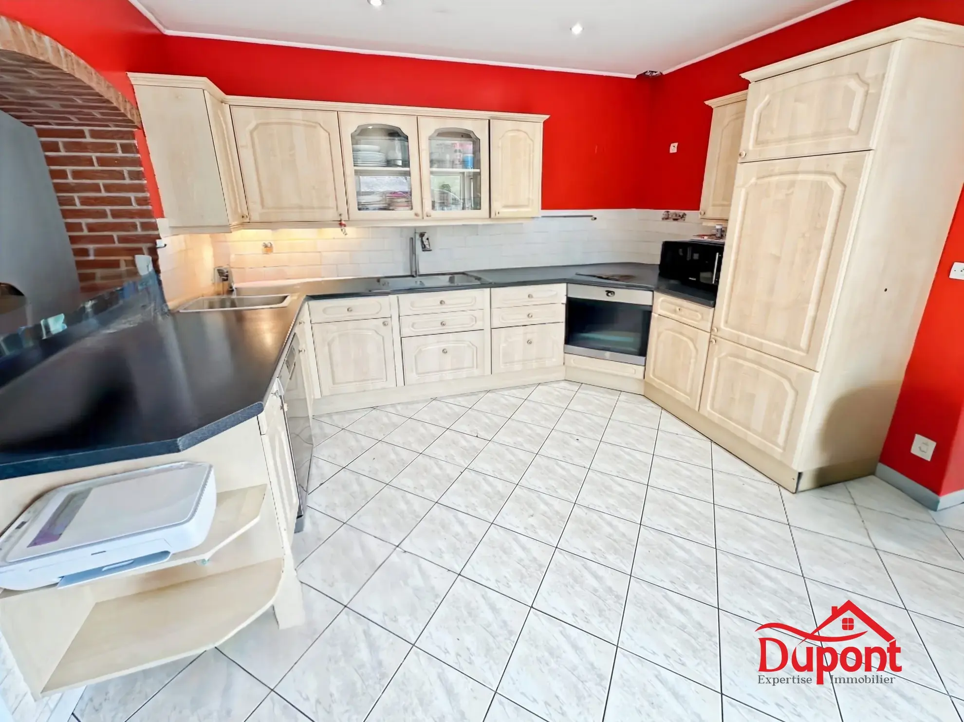 Maison familiale semi-individuelle à Bachant avec 5 chambres et jardin 