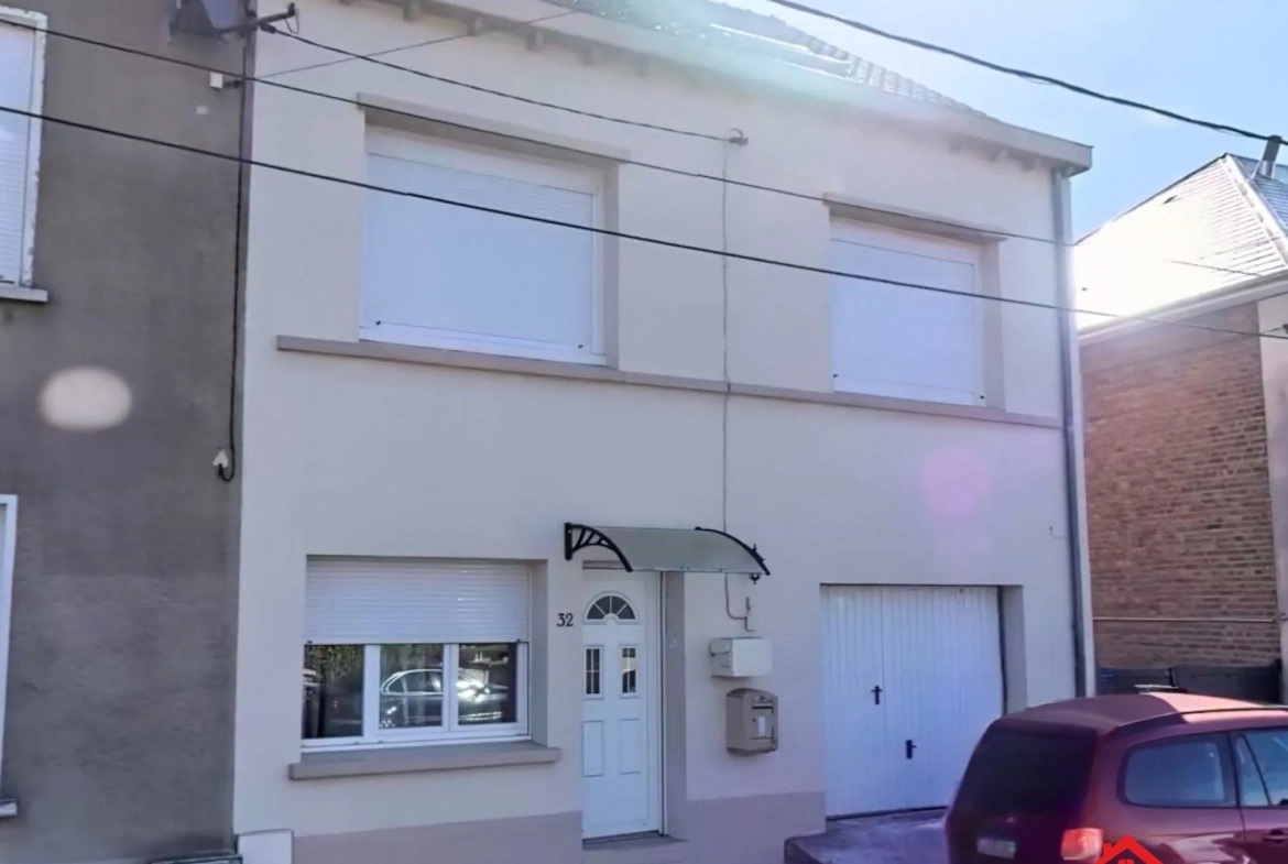Maison familiale semi-individuelle à Bachant avec 5 chambres et jardin 