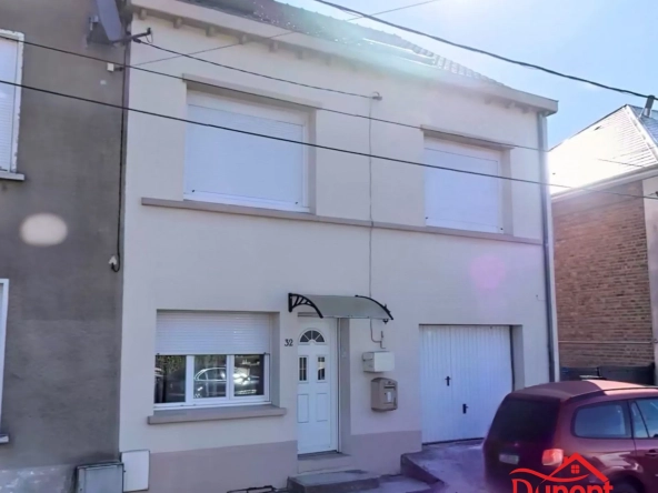 Maison familiale semi-individuelle à Bachant avec 5 chambres et jardin