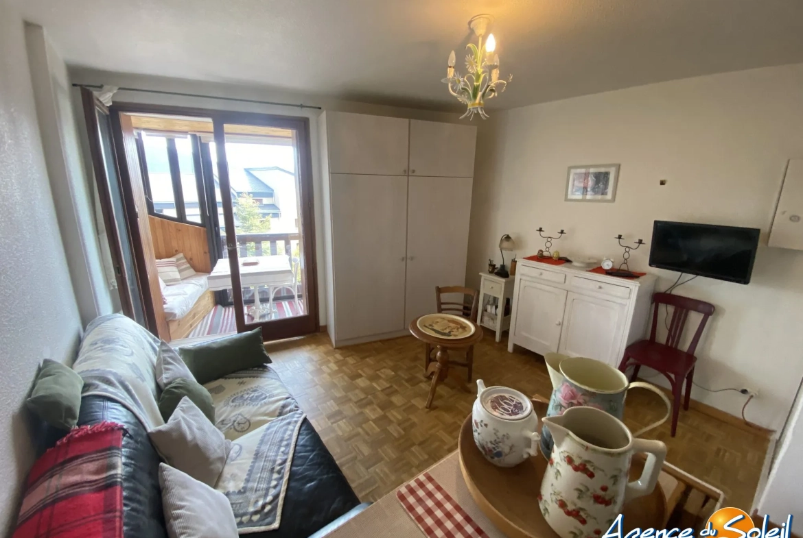 séjour Studio meublé avec garage et vue montagne à Les Angles - 20.4m² 
