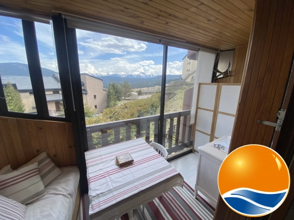 Loggia Studio meublé avec garage et vue montagne à Les Angles - 20.4m²