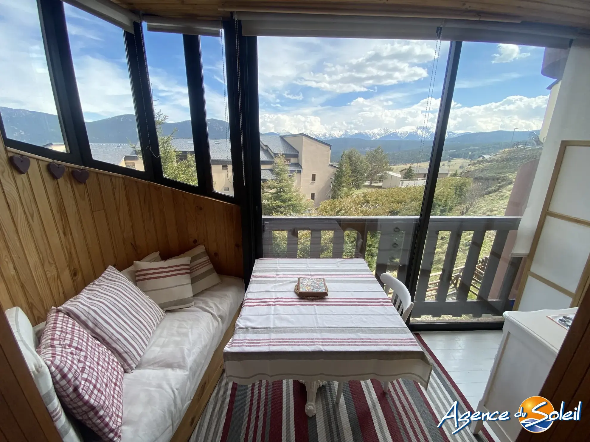 Loggia3 Studio meublé avec garage et vue montagne à Les Angles - 20.4m² 