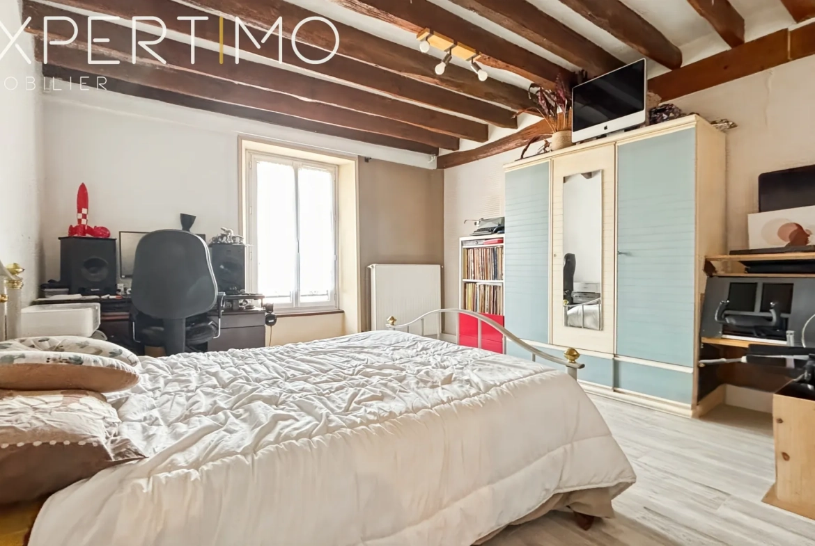 Appartement lumineux de 125 m² à Etampes avec 3 chambres, garage et potentiel de 4 chambres 