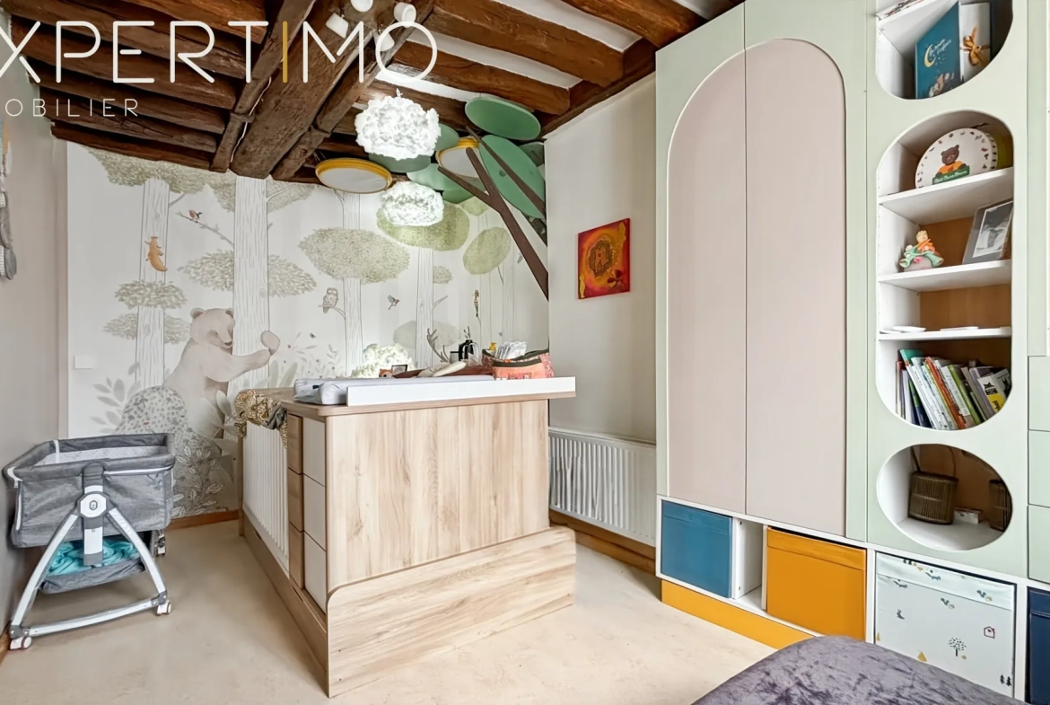 Appartement lumineux de 125 m² à Etampes avec 3 chambres, garage et potentiel de 4 chambres 