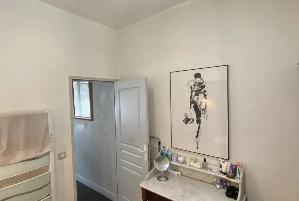Vente appartement T3 de 74 m² à Bastia, centre-ville, lumineux avec loggia et balcon 