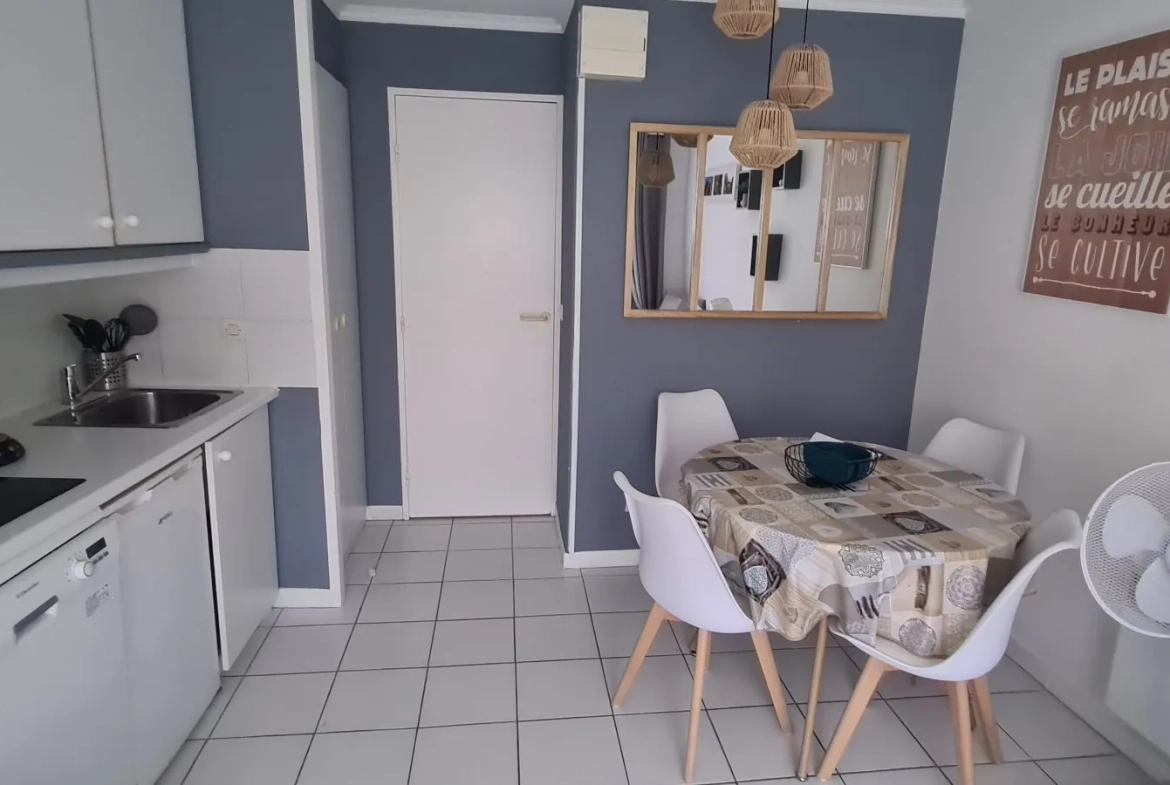 Studio meublé avec terrasse et piscine à Saint-Raphaël 
