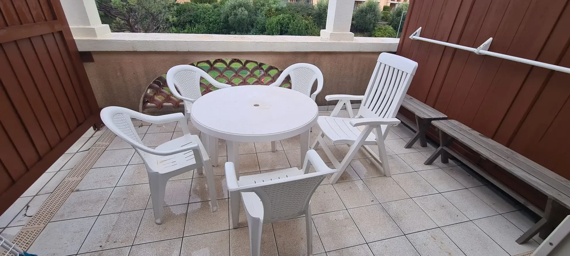 Studio meublé avec terrasse et piscine à Saint-Raphaël 