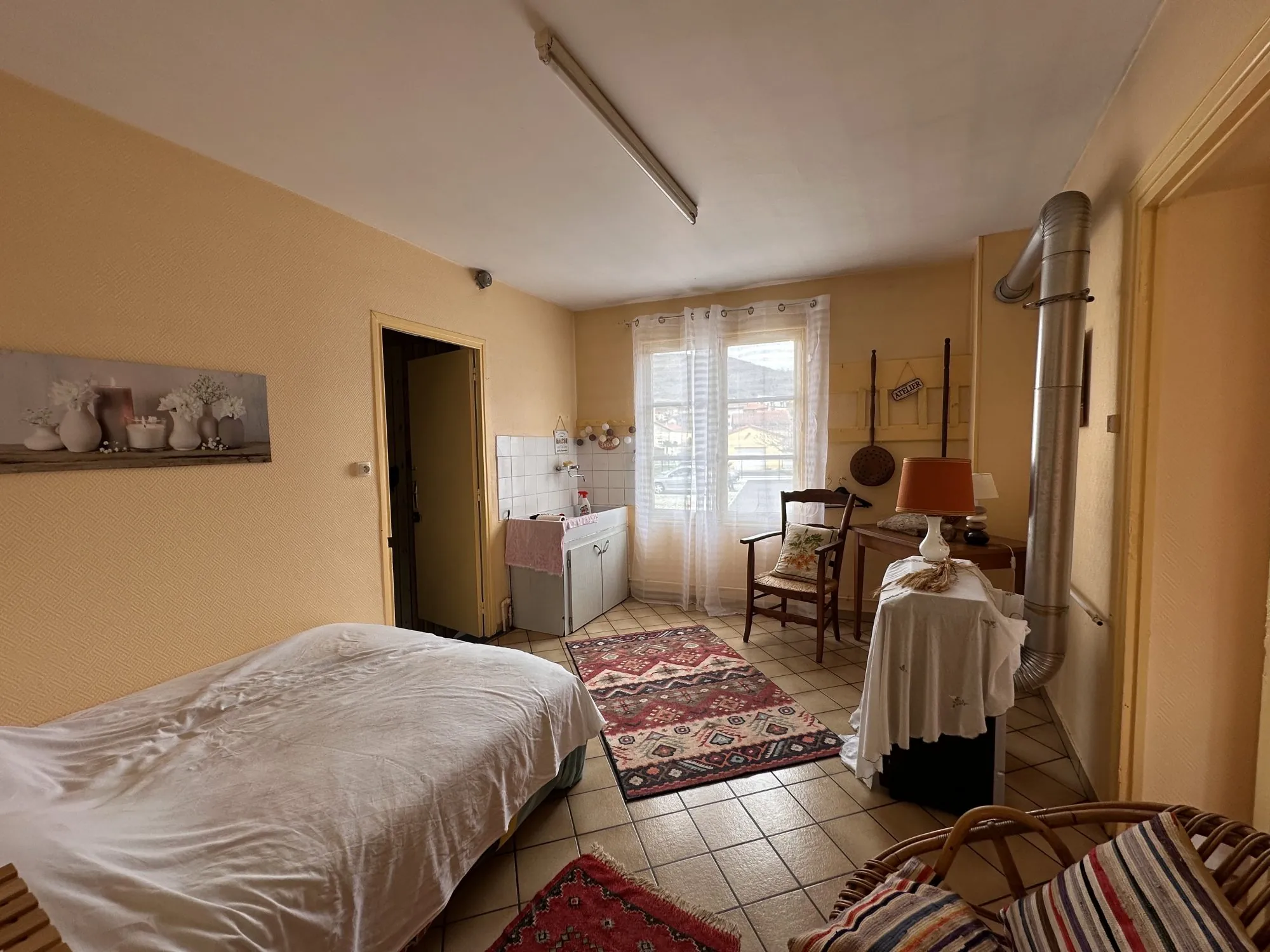 Vente maison à Massiac avec fort potentiel locatif sur grand terrain 