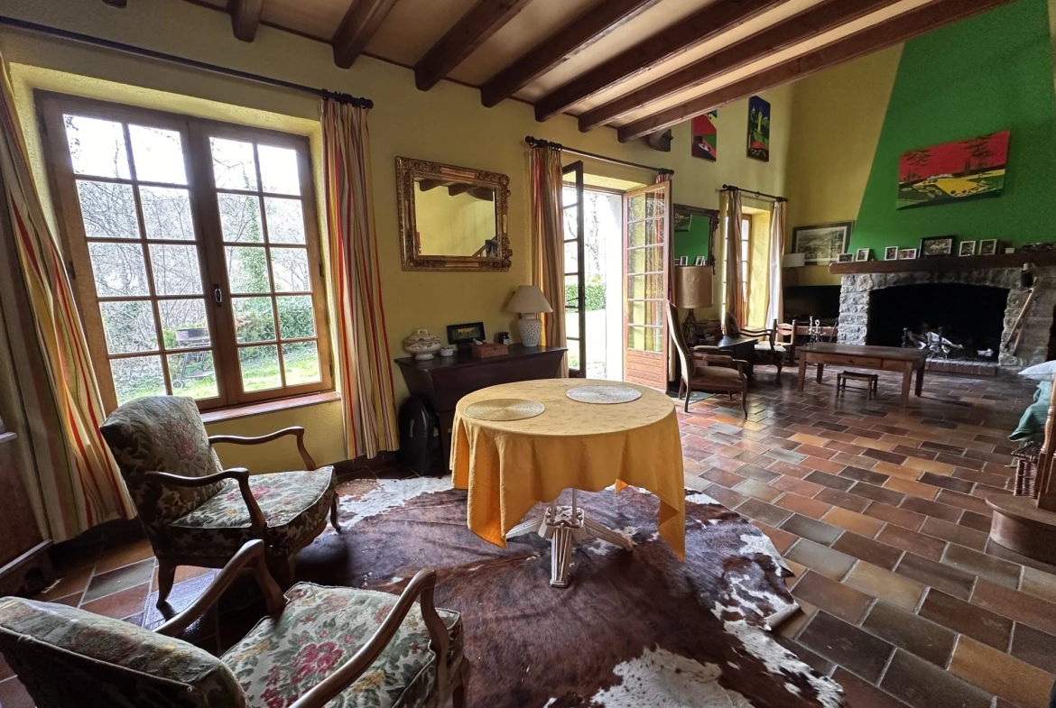 Vente maison à Massiac avec fort potentiel locatif sur grand terrain 