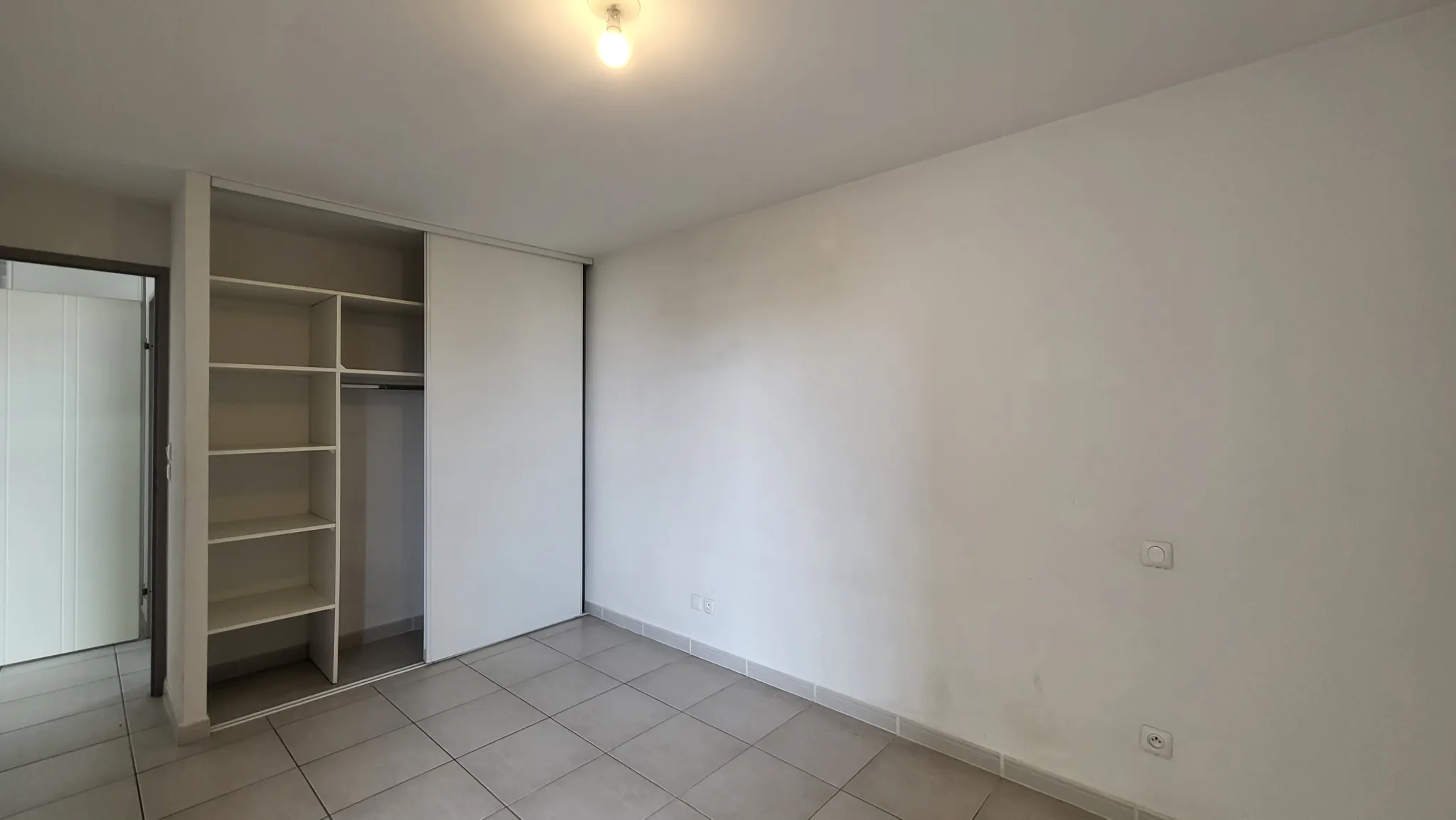 Appartement 2 pièces lumineux avec terrasse à Agde - Proche commodités 