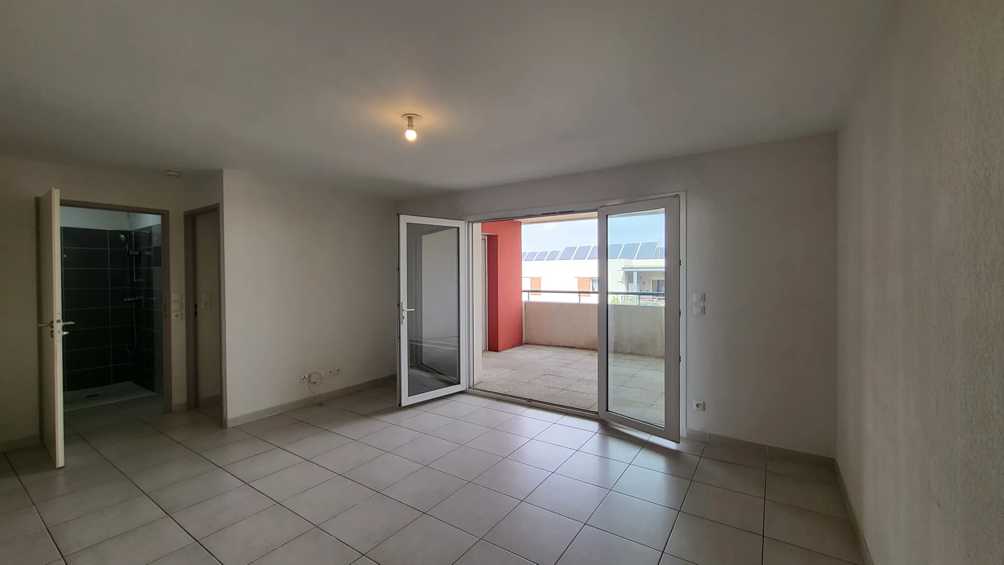 Appartement 2 pièces lumineux avec terrasse à Agde - Proche commodités 