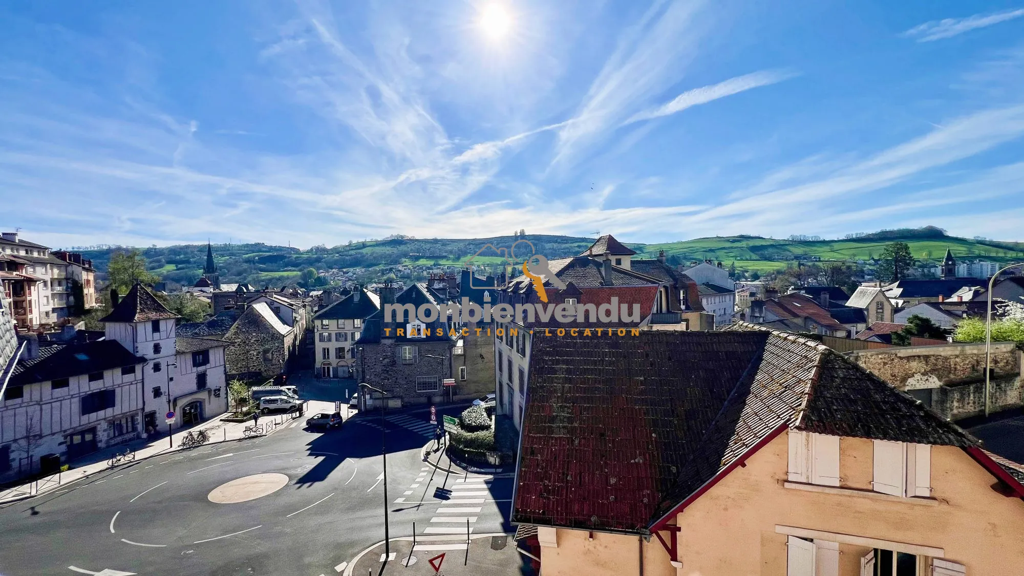 Studio à vendre avec balcon à Aurillac - Investissement idéal 