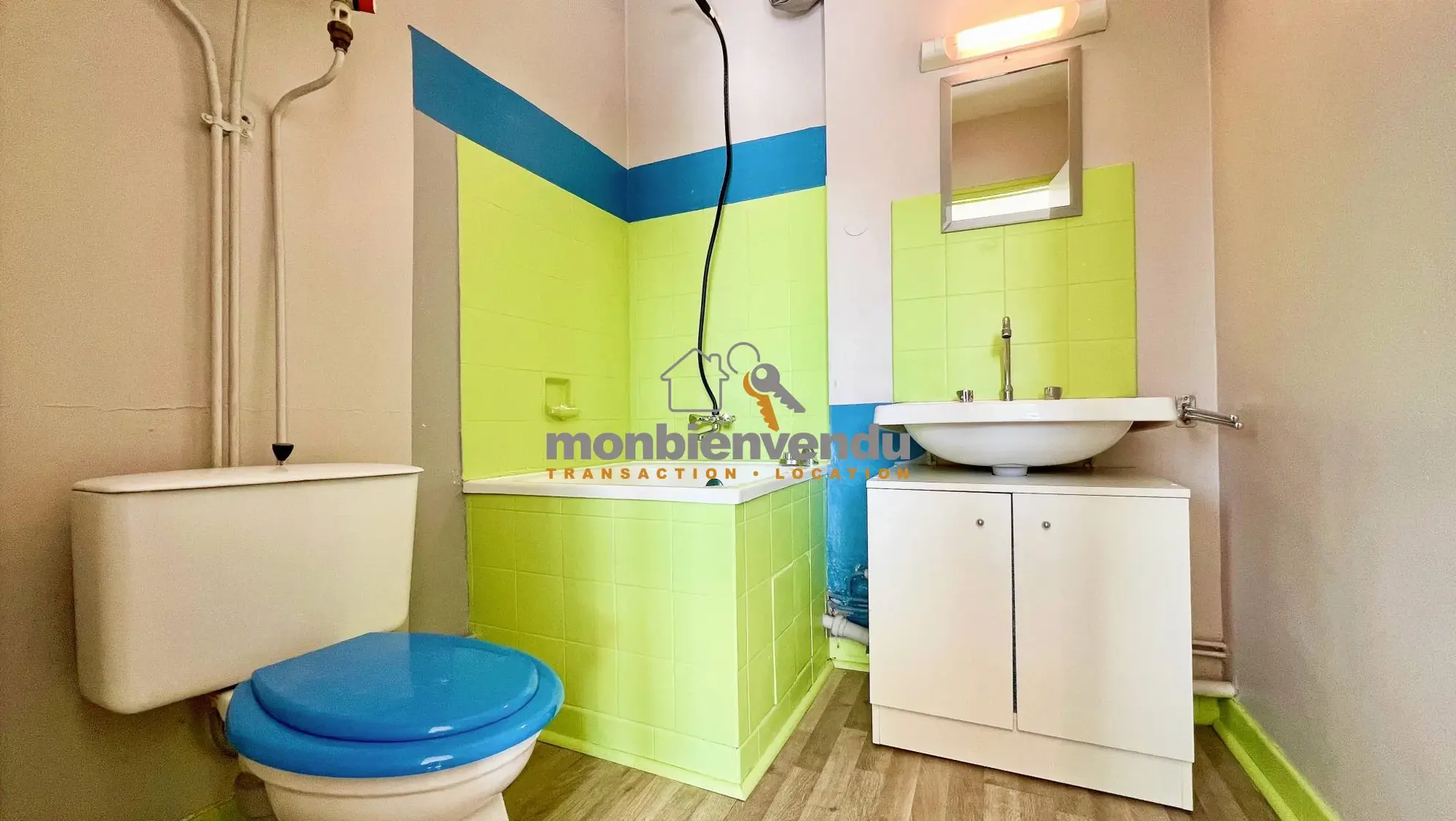 Studio à vendre avec balcon à Aurillac - Investissement idéal 