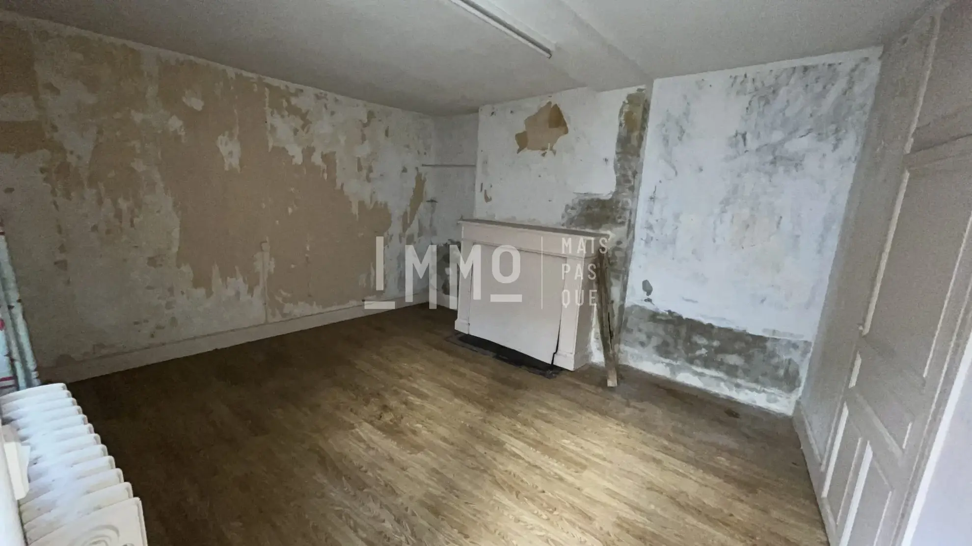 Investissez dans un lot de deux immeubles à Saint-Calais – Opportunité rare 