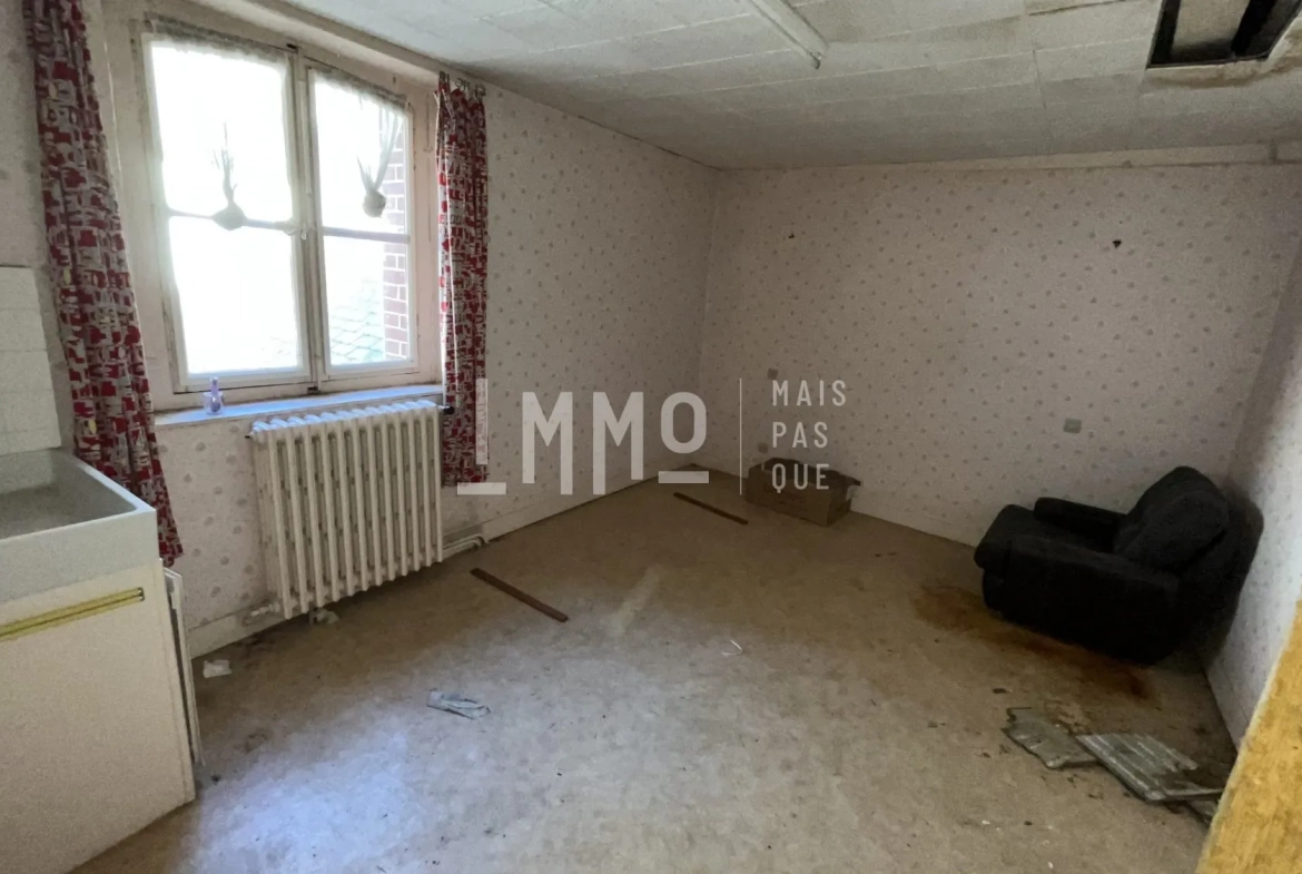 Investissez dans un lot de deux immeubles à Saint-Calais – Opportunité rare 