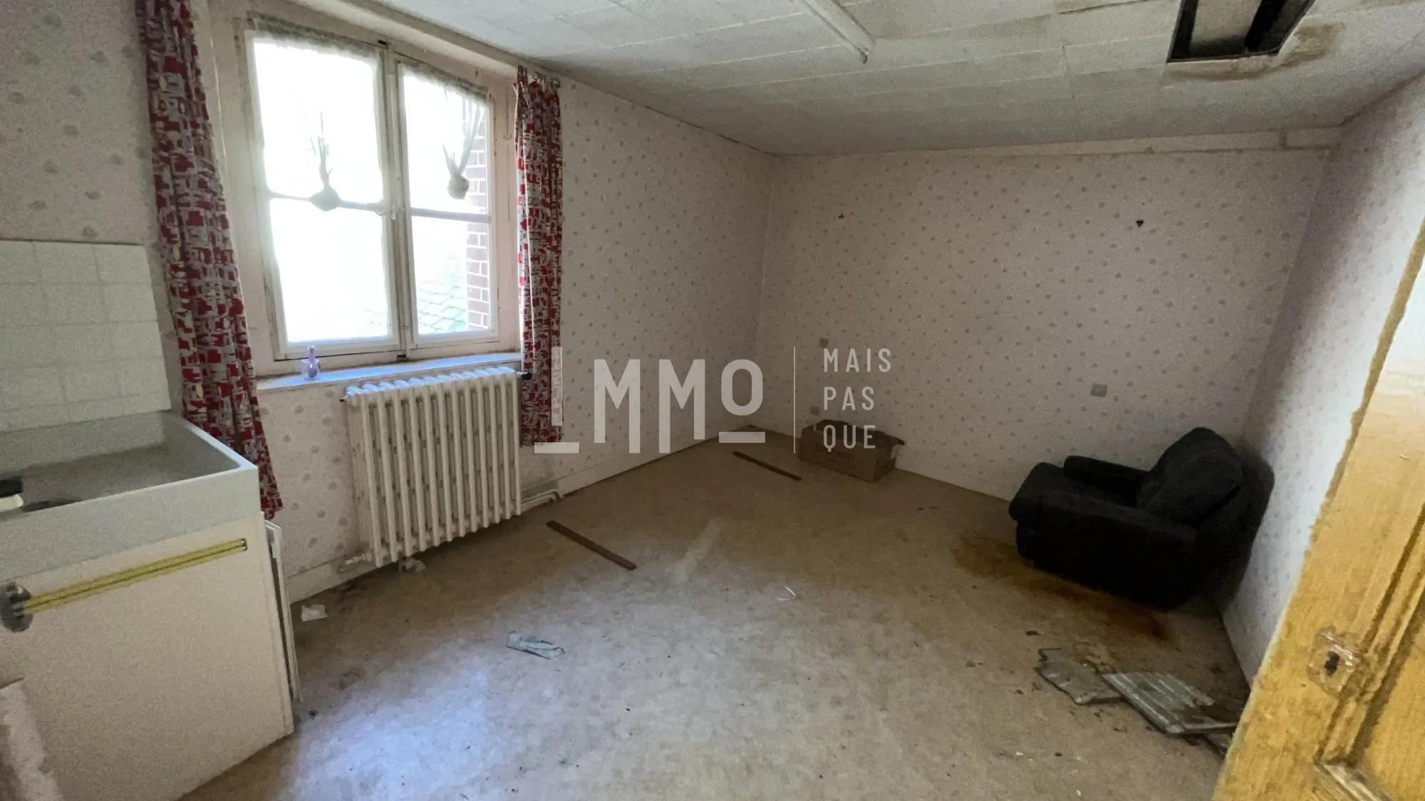 Investissez dans un lot de deux immeubles à Saint-Calais – Opportunité rare 