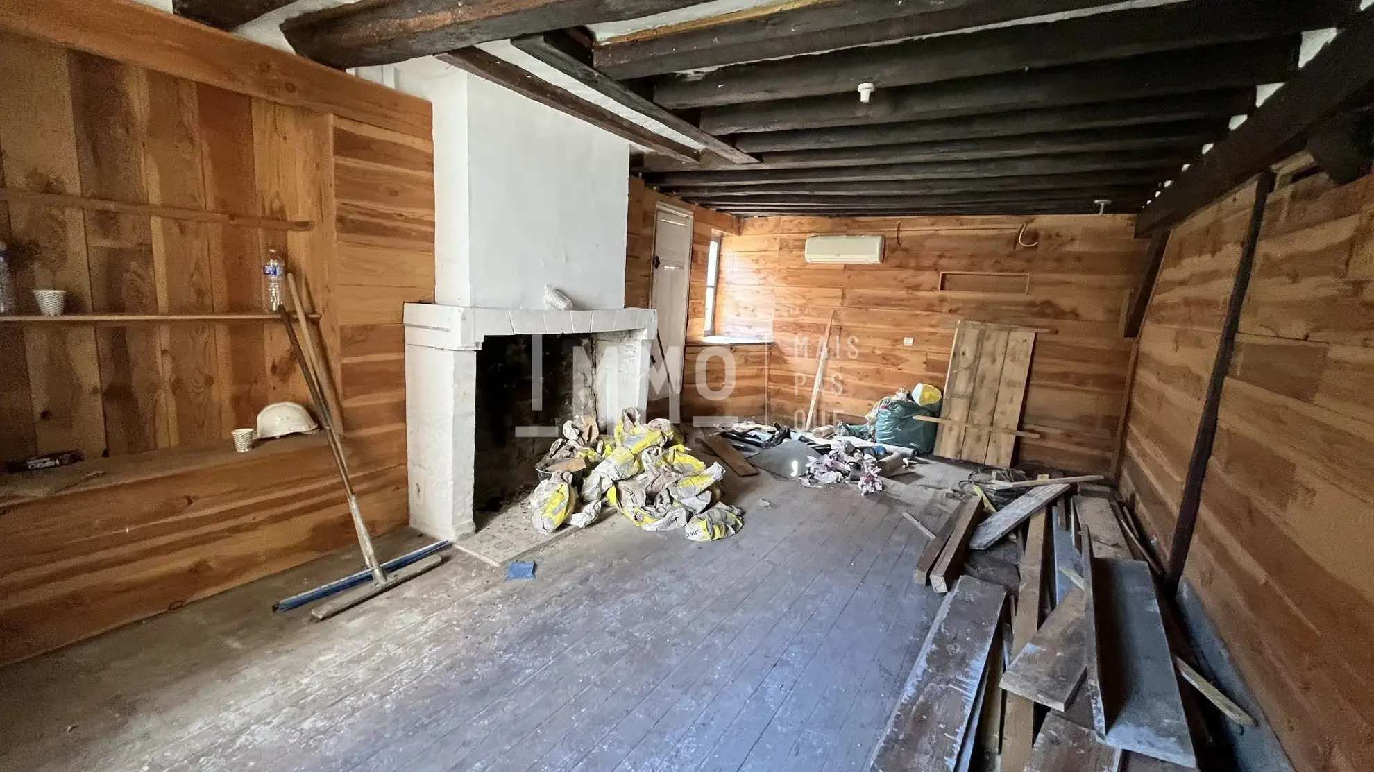 Investissez dans un lot de deux immeubles à Saint-Calais – Opportunité rare 