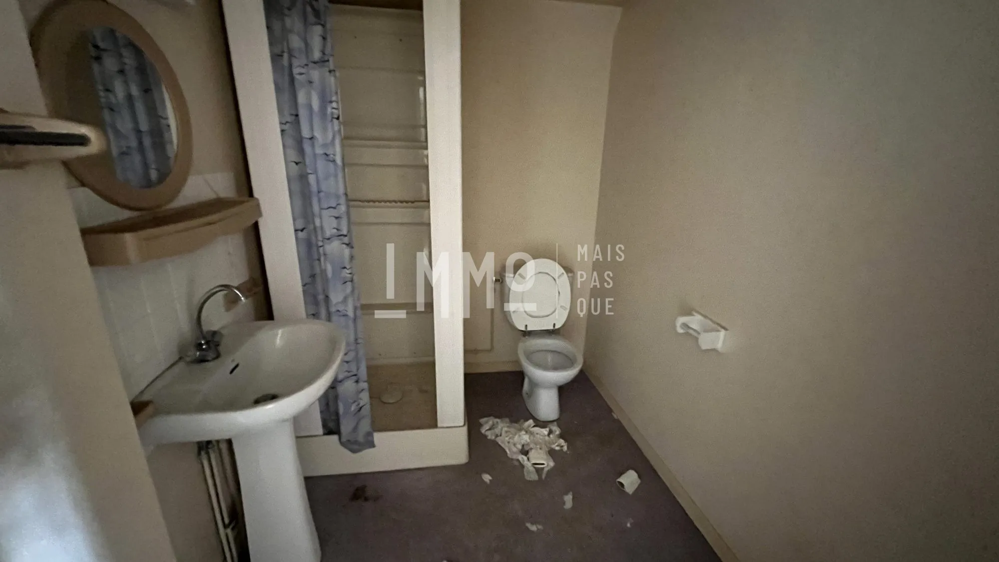 Investissez dans un lot de deux immeubles à Saint-Calais – Opportunité rare 