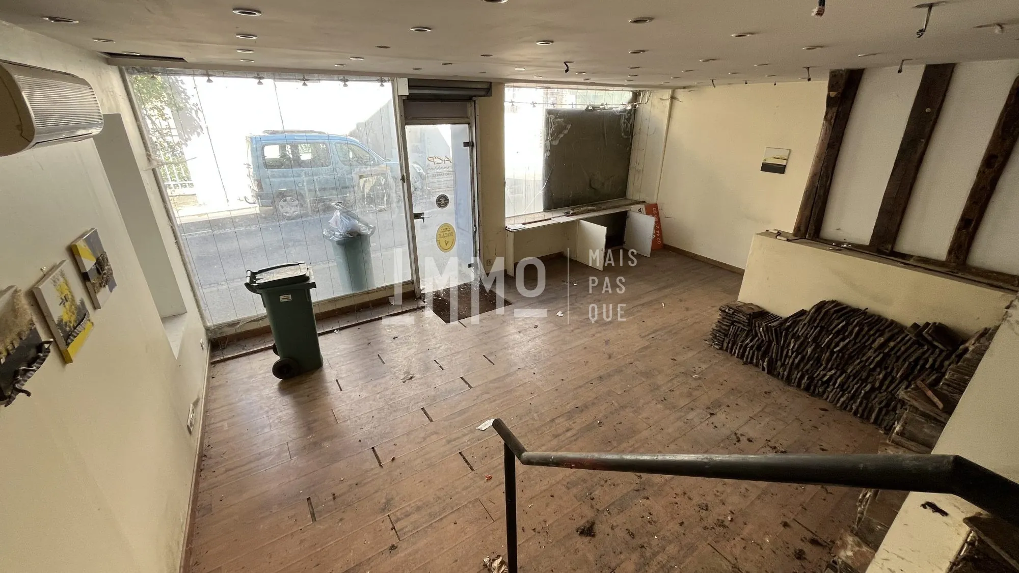 Investissez dans un lot de deux immeubles à Saint-Calais – Opportunité rare 