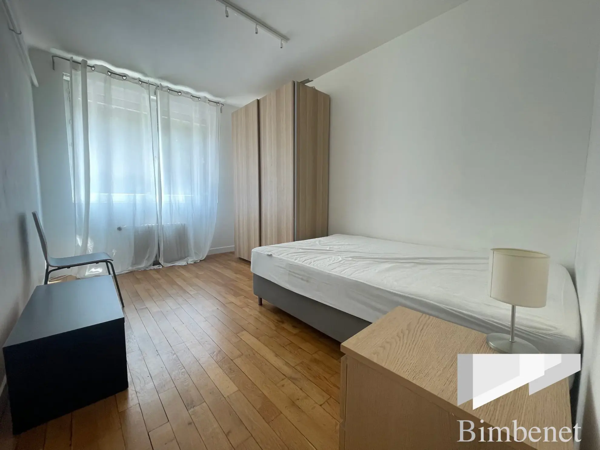 Appartement T3 rénové à vendre à Orléans, proche gare et commerces 