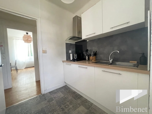 Appartement T3 rénové à vendre à Orléans, proche gare et commerces