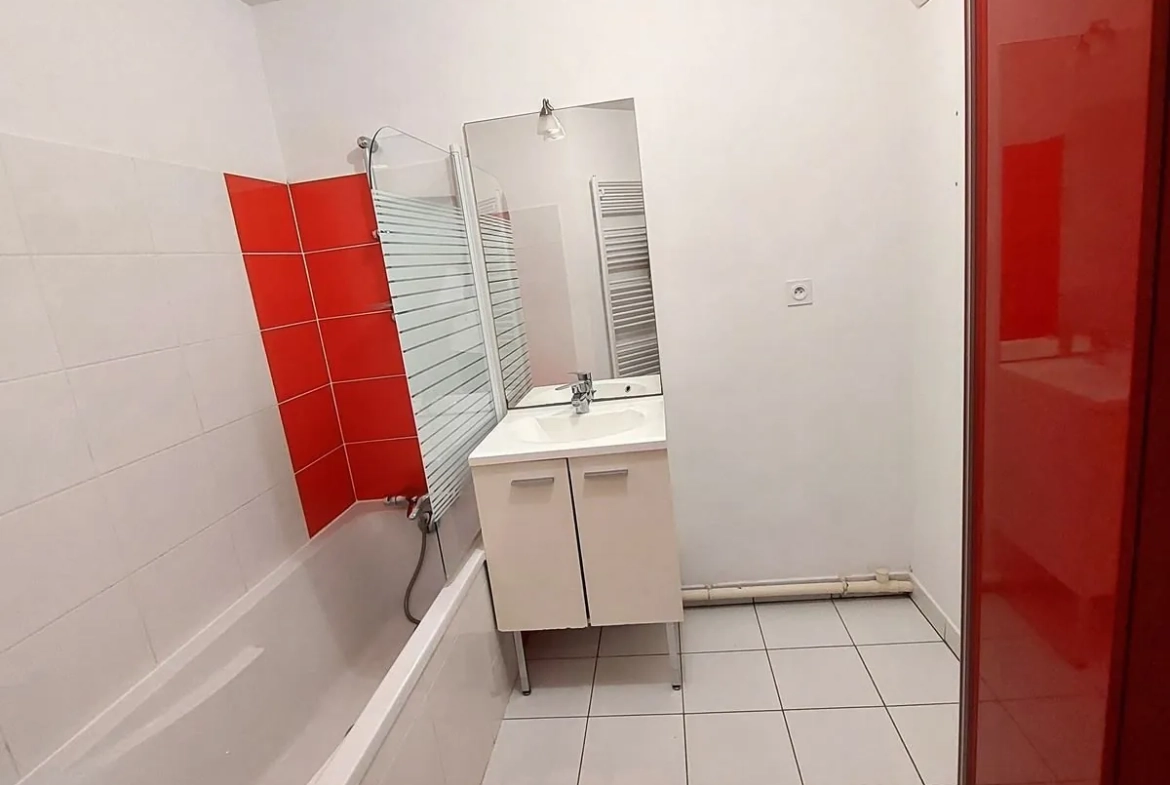 Appartement lumineux avec parking sécurisé à Saint-Nazaire – Résidence de standing 