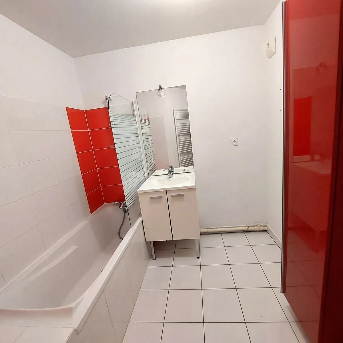 Appartement lumineux avec parking sécurisé à Saint-Nazaire – Résidence de standing 