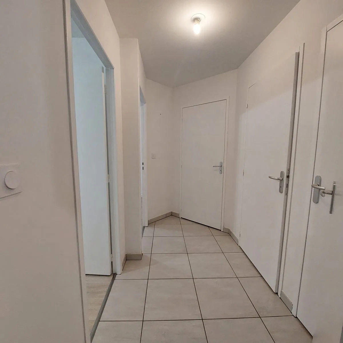 Appartement lumineux avec parking sécurisé à Saint-Nazaire – Résidence de standing 