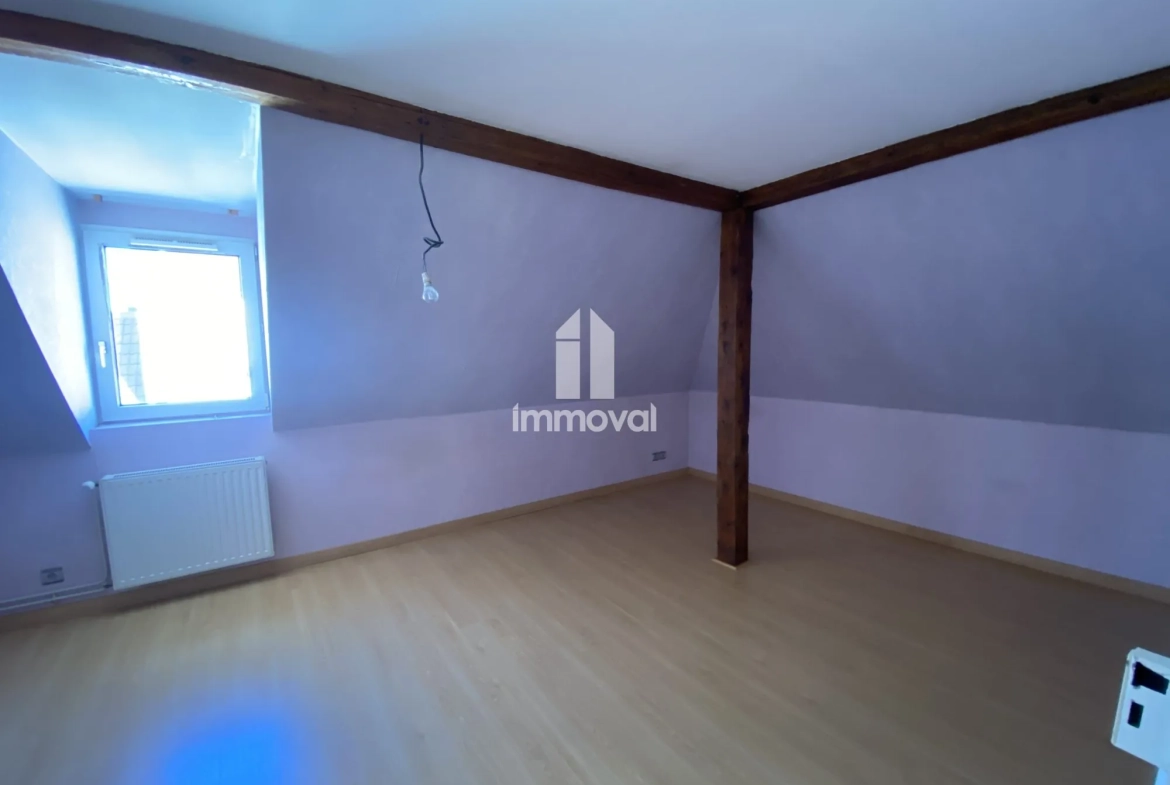 Appartement 3 pièces de 71 m² à vendre à Schiltigheim avec cave et grenier 
